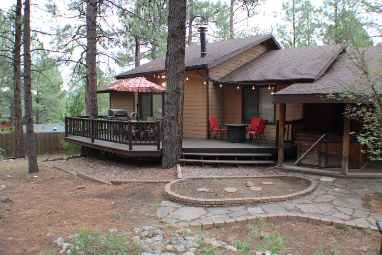 Kathys Cabin, King Bed, Hot Tub, Near-Nau & Downtown Attractions, Perfect Year-Round Mountain Getaway Flagstaff Bagian luar foto