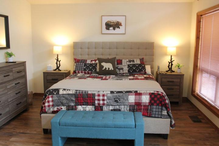 Kathys Cabin, King Bed, Hot Tub, Near-Nau & Downtown Attractions, Perfect Year-Round Mountain Getaway Flagstaff Bagian luar foto