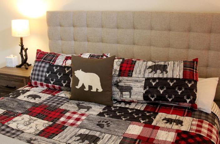 Kathys Cabin, King Bed, Hot Tub, Near-Nau & Downtown Attractions, Perfect Year-Round Mountain Getaway Flagstaff Bagian luar foto