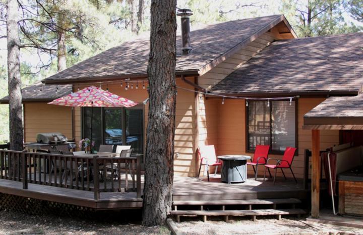 Kathys Cabin, King Bed, Hot Tub, Near-Nau & Downtown Attractions, Perfect Year-Round Mountain Getaway Flagstaff Bagian luar foto
